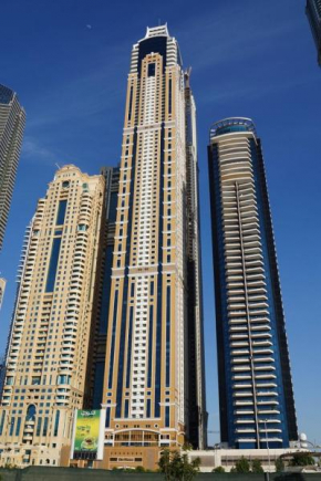 Ensuite Rooms in CoLiving Apartments in Marina